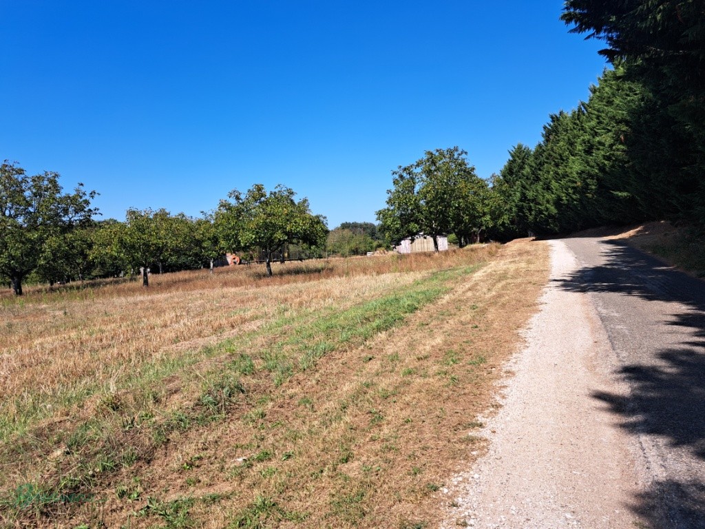TERRAIN Á BÂTIR de 1500 m²