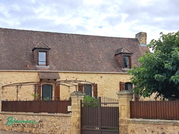 En Dordogne – Jolie maison en pierre tout confort