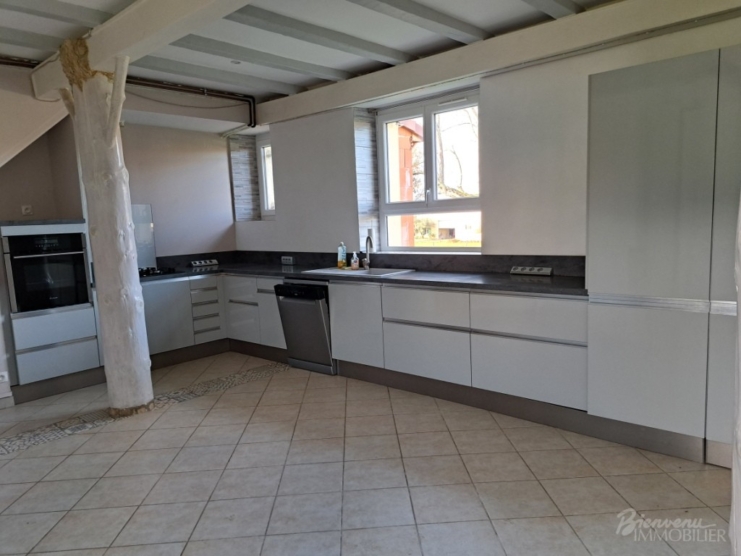 Maison d’habitation sur 2 niveaux à finir d’aménager