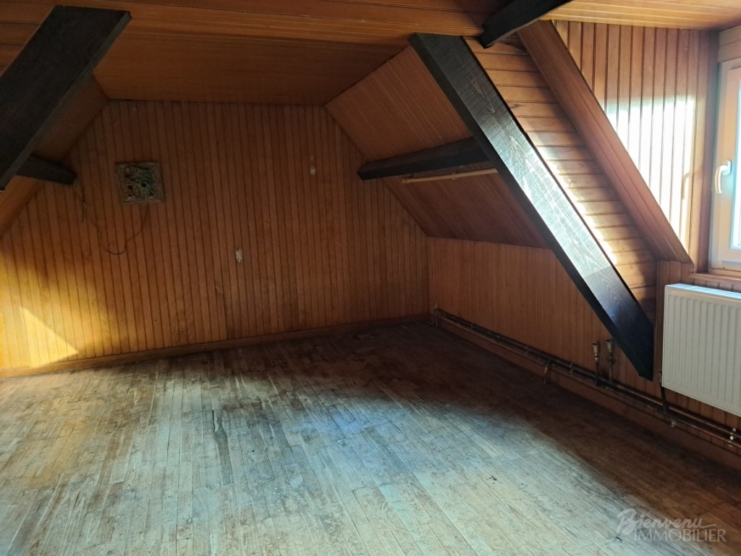 Maison d’habitation sur 2 niveaux à finir d’aménager
