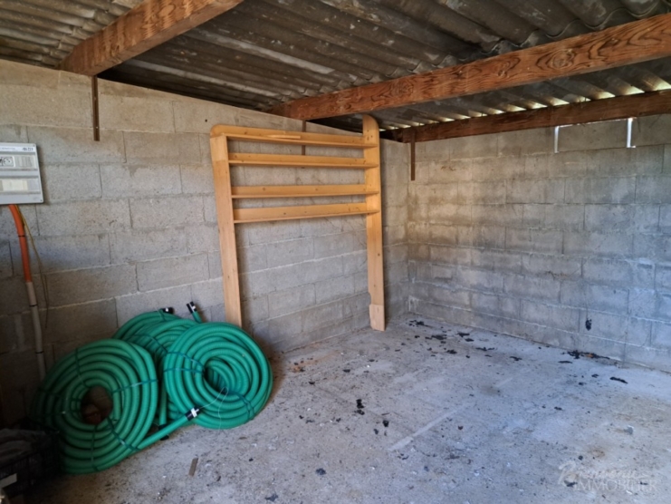 Maison d’habitation sur 2 niveaux à finir d’aménager