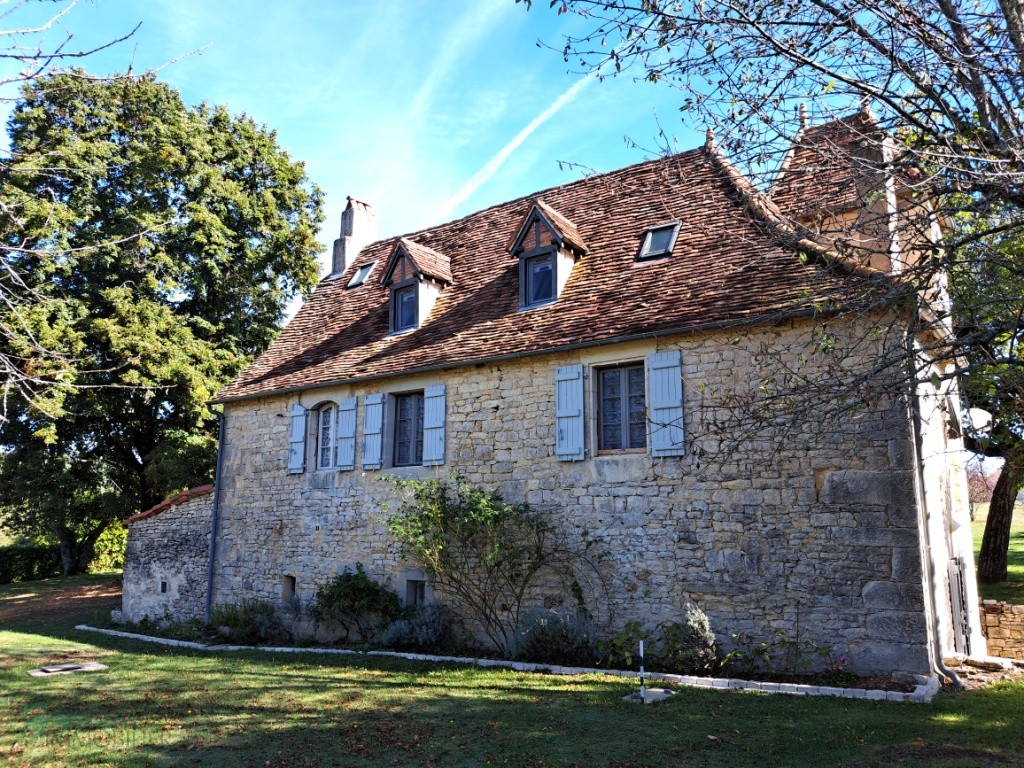 Charmante Maison ancienne en pierre avec pigeonnier de 1770 & petite maison en pierre