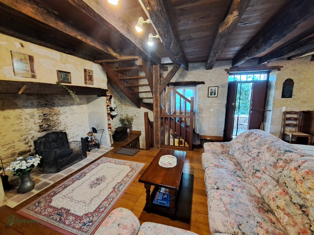 Charmante Maison ancienne en pierre avec pigeonnier de 1770 & petite maison en pierre