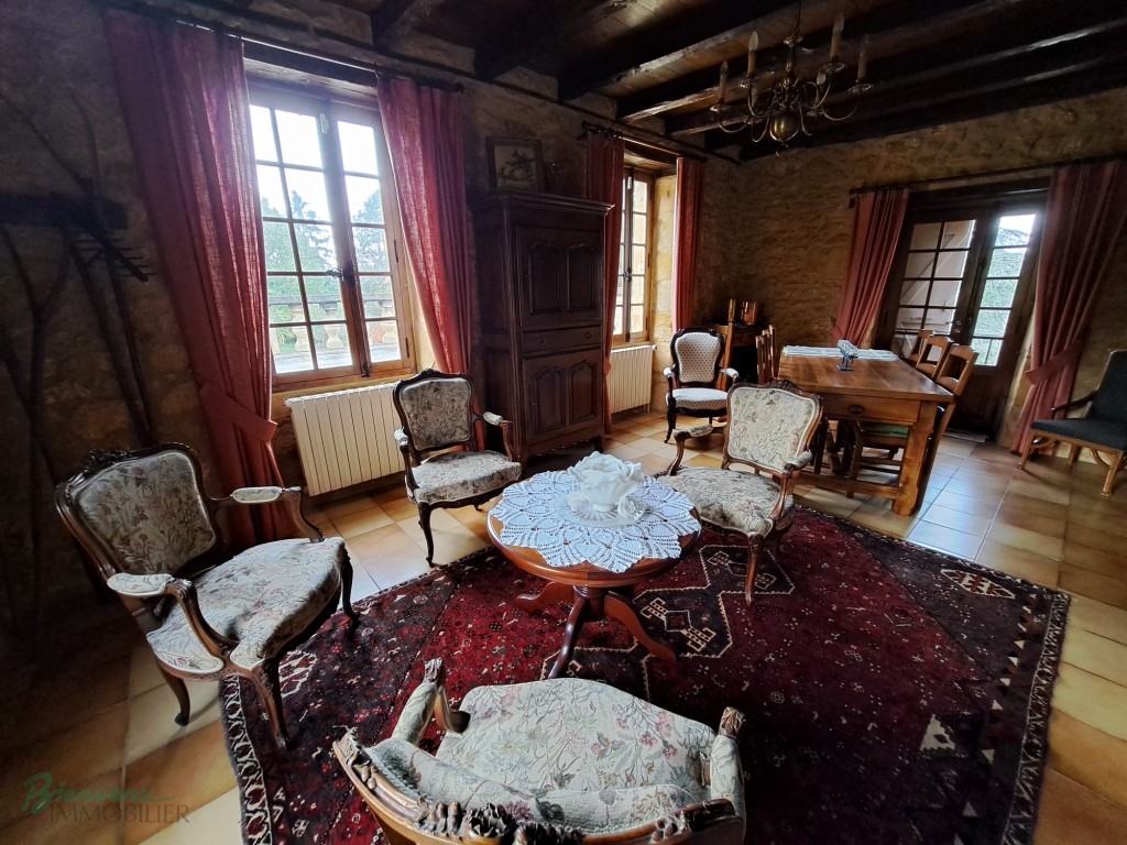 Charmante Maison principale en pierre & Gîte