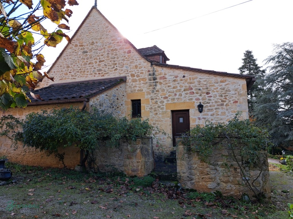 Charmante Maison principale en pierre & Gîte