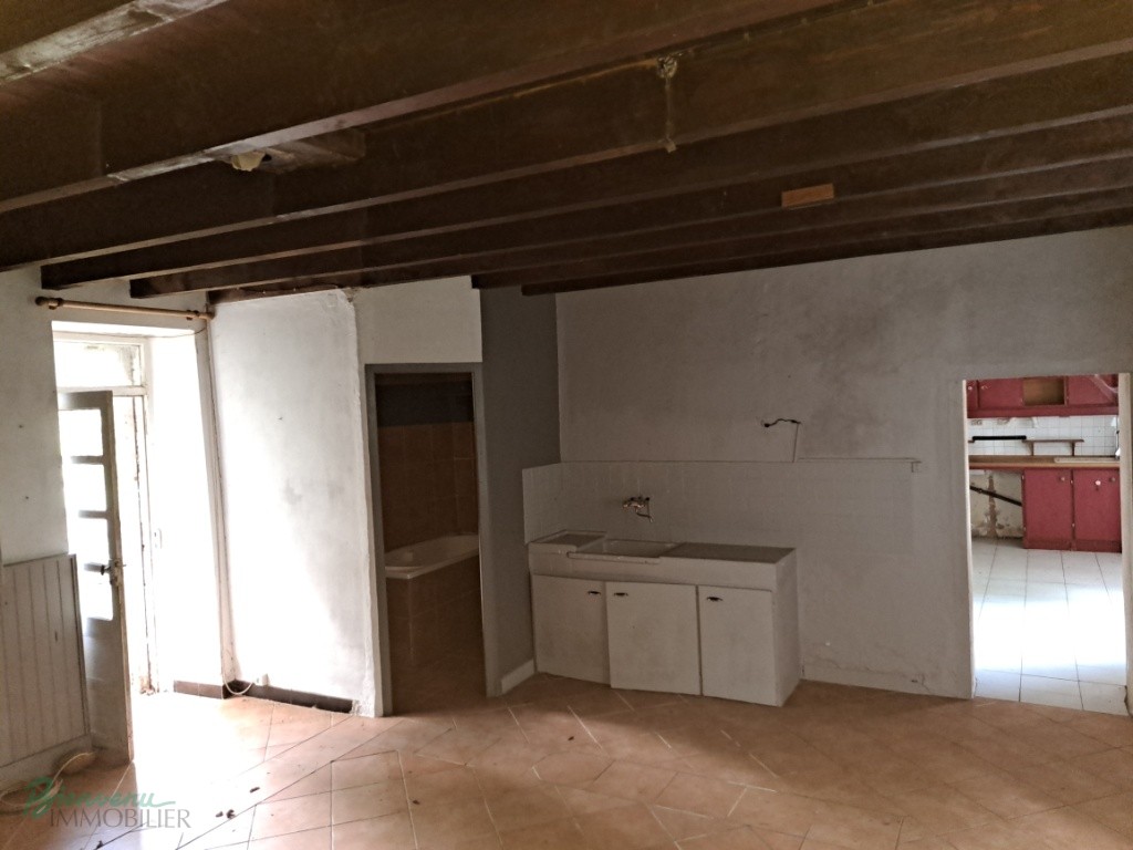 Charmante maison en pierre à rénover