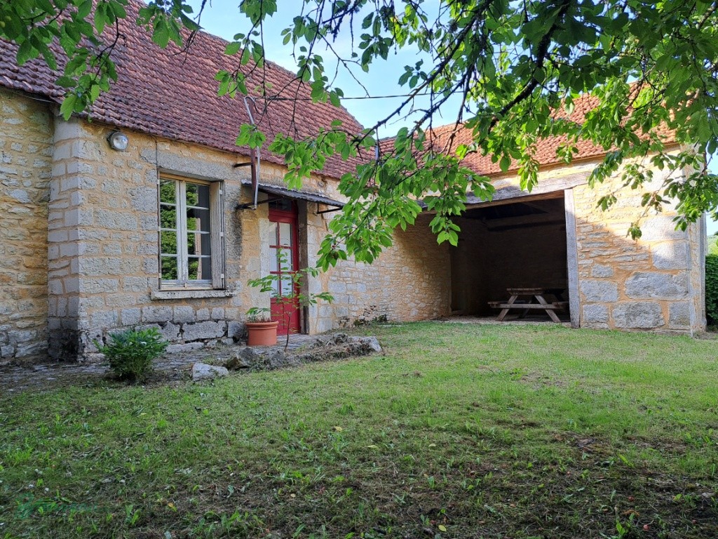 Charmante maison en pierre à rénover