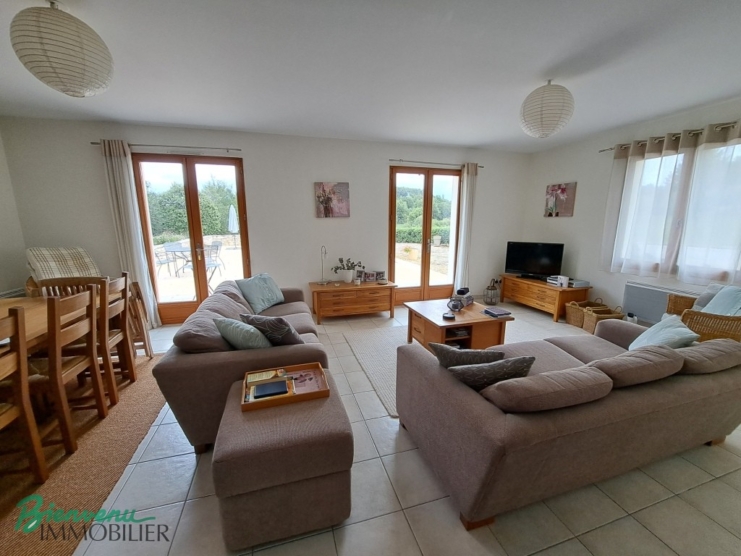 Jolie maison de plain pied avec de belles vues