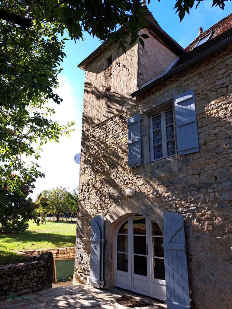 Charmante Maison ancienne en pierre avec pigeonnier de 1770 & petite maison en pierre
