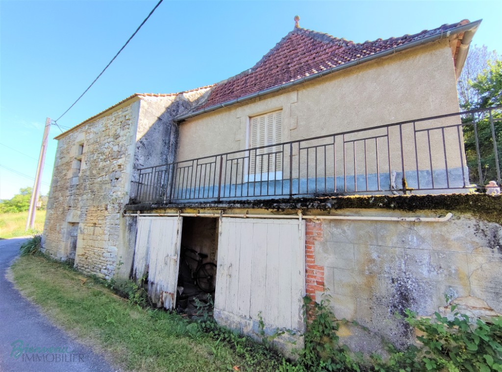 Charmante maison en pierre à rénover