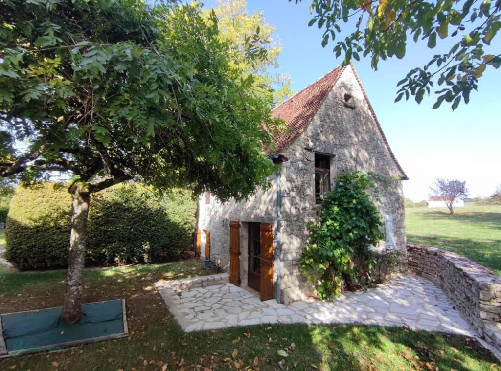 Charmante Maison ancienne en pierre avec pigeonnier de 1770 & petite maison en pierre