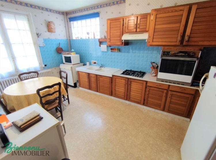 Joli batiment en pierre et très bel appartement