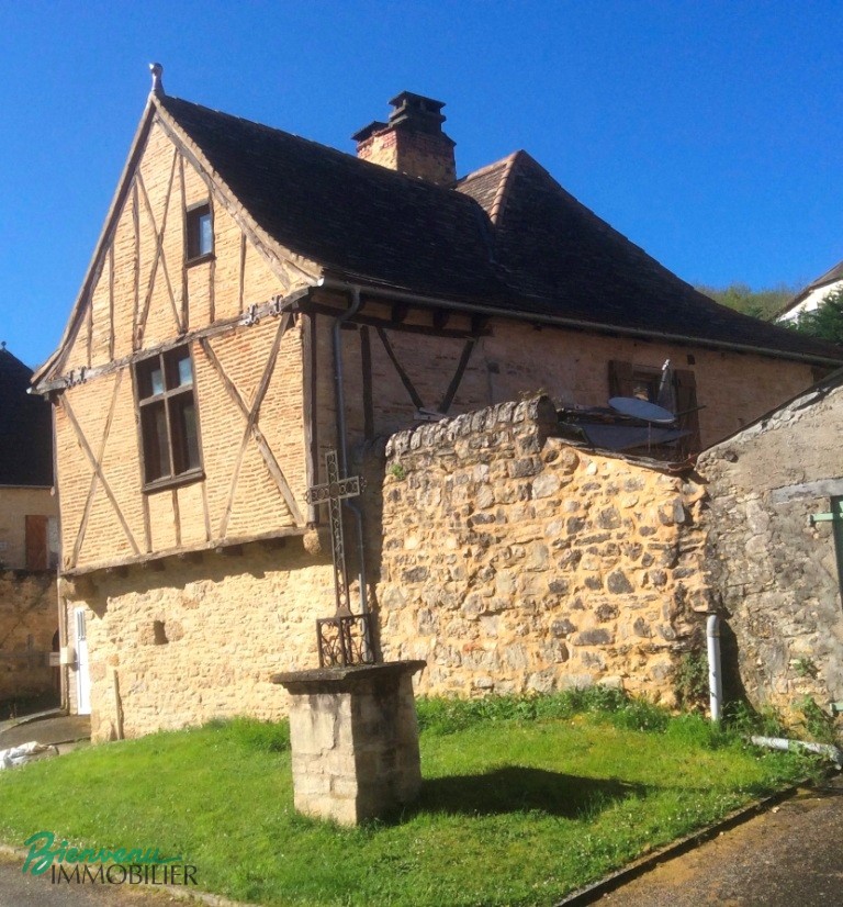 Charmant Ensemble composé de 2 Maisons en pierre & colombage