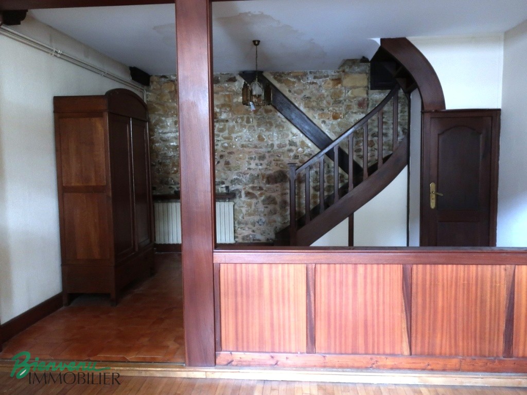 Charmante ensemble immobilier tout en pierre