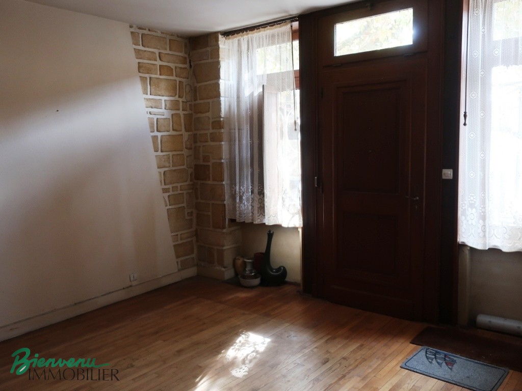 Charmante ensemble immobilier tout en pierre