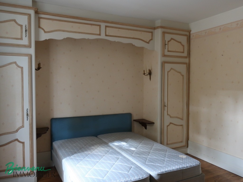 Charmante ensemble immobilier tout en pierre