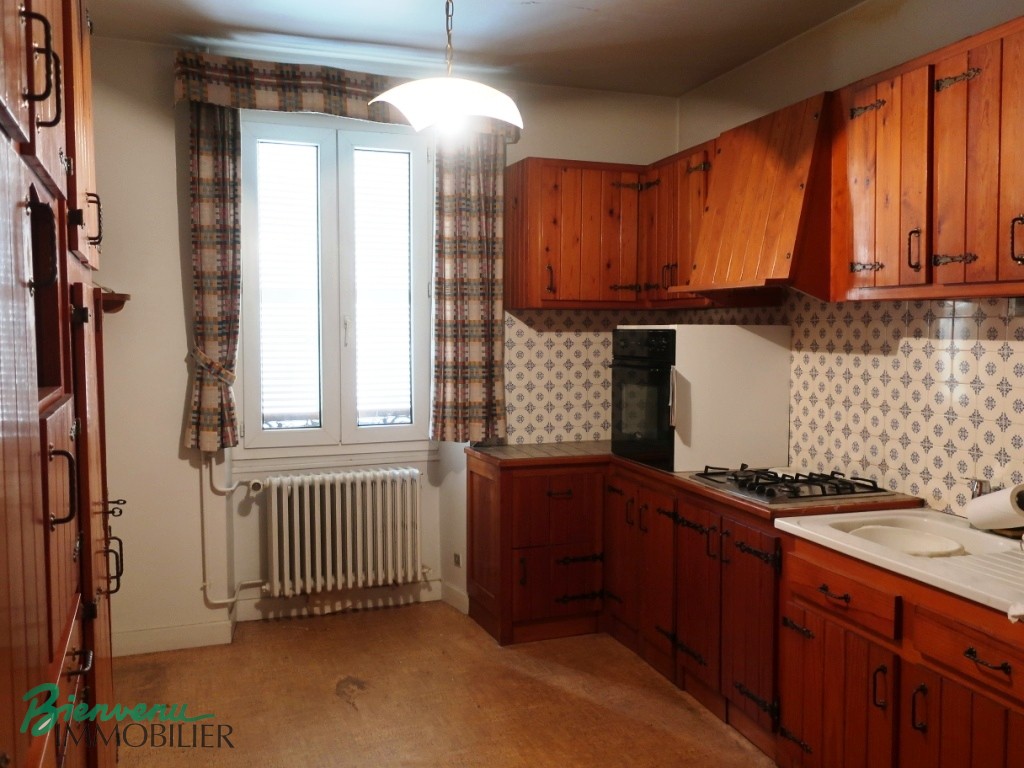 Charmante ensemble immobilier tout en pierre
