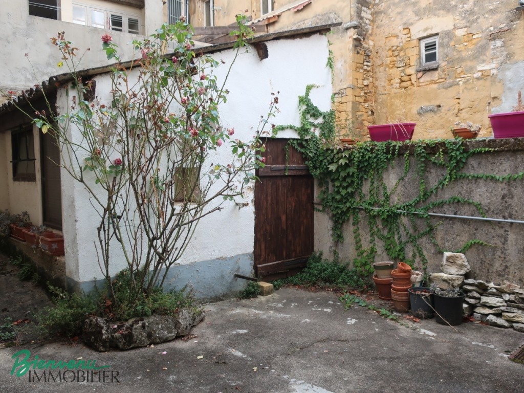 Charmante ensemble immobilier tout en pierre