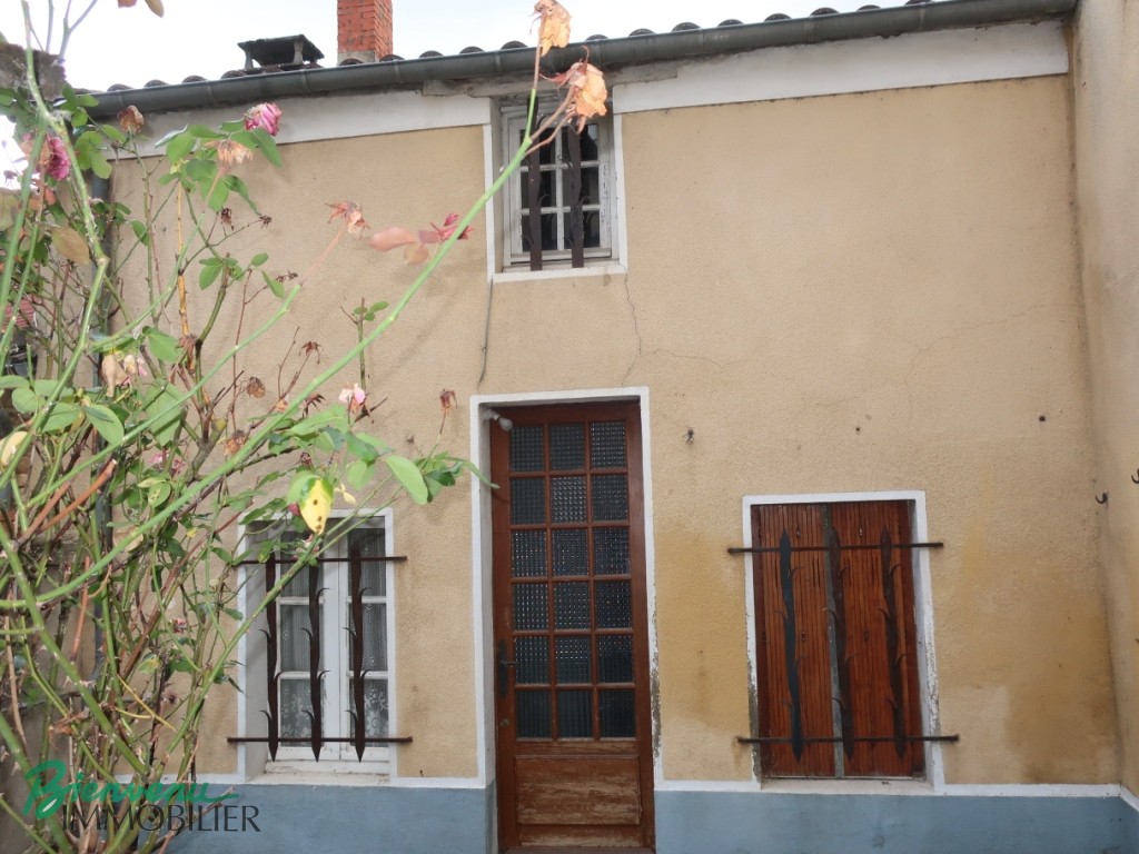 Charmante ensemble immobilier tout en pierre