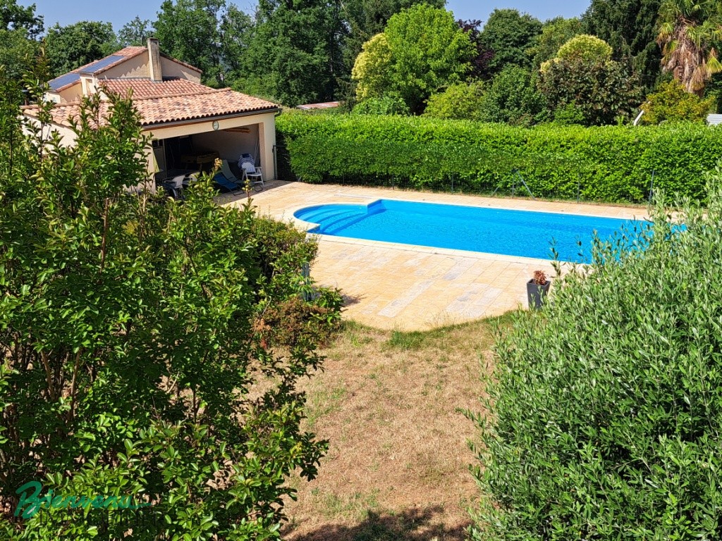 CHARMANTE MAISON CONTEMPORAINE