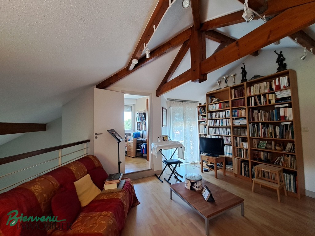 CHARMANTE MAISON CONTEMPORAINE