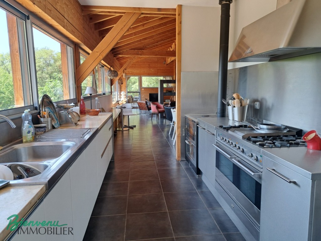 Sur les Hauteurs, au Calme et en Campagne spacieuse et lumineuse Maison d’architecte de plain pied