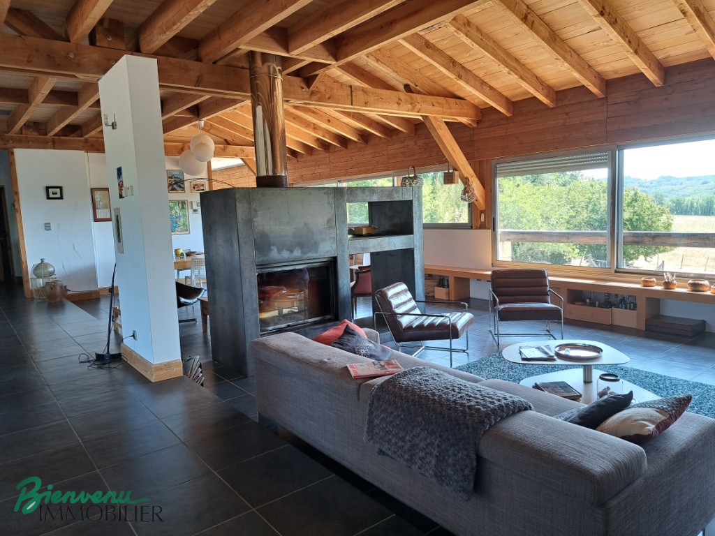 Sur les Hauteurs, au Calme et en Campagne spacieuse et lumineuse Maison d’architecte de plain pied