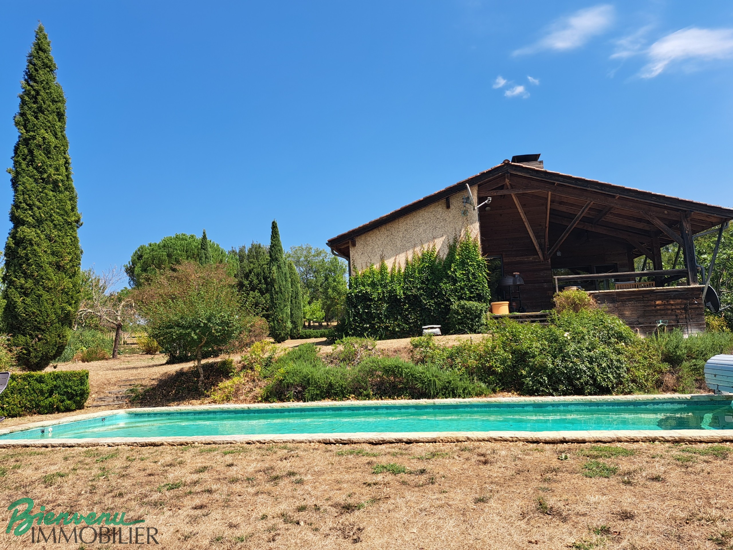 Sur les Hauteurs, au Calme et en Campagne spacieuse et lumineuse Maison d’architecte de plain pied